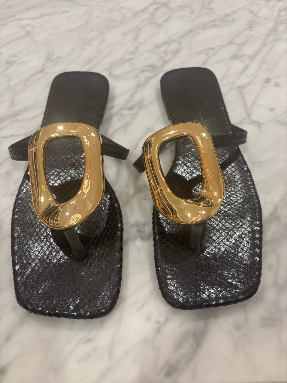 Snake print sandal (flip flop)